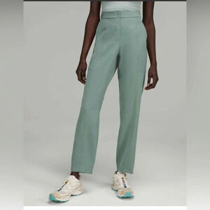 Lululemon Dynamic Days Pant *Travel Woven
Tidewater Teal